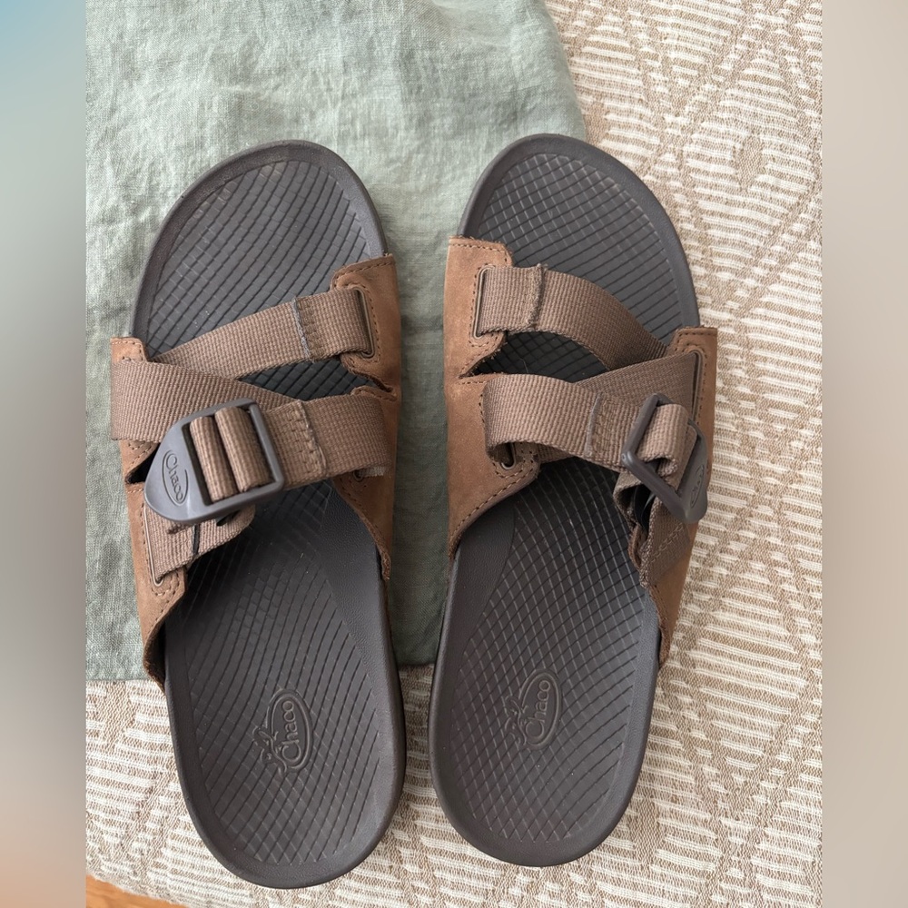 Chaco-  Women's Lowdown Leather Slide Sandal